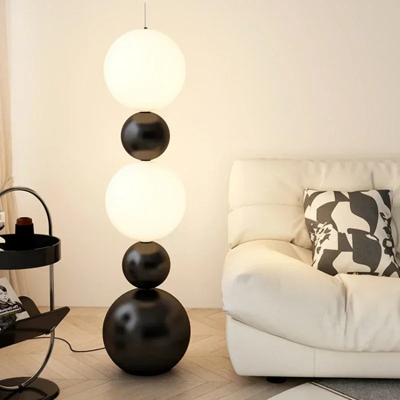 Lampadaire salon design globes empilés Maison de la Lumière