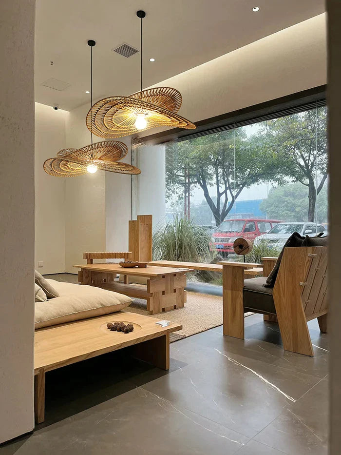 Suspensions de style Wabi-sabi en rotin tissé à la main