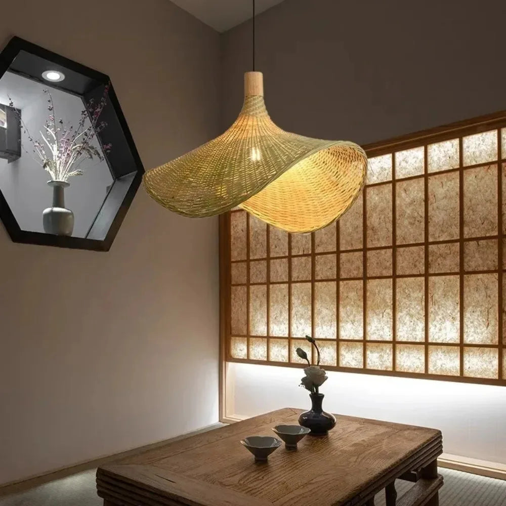Suspension en rotin style chinois pour salle à manger