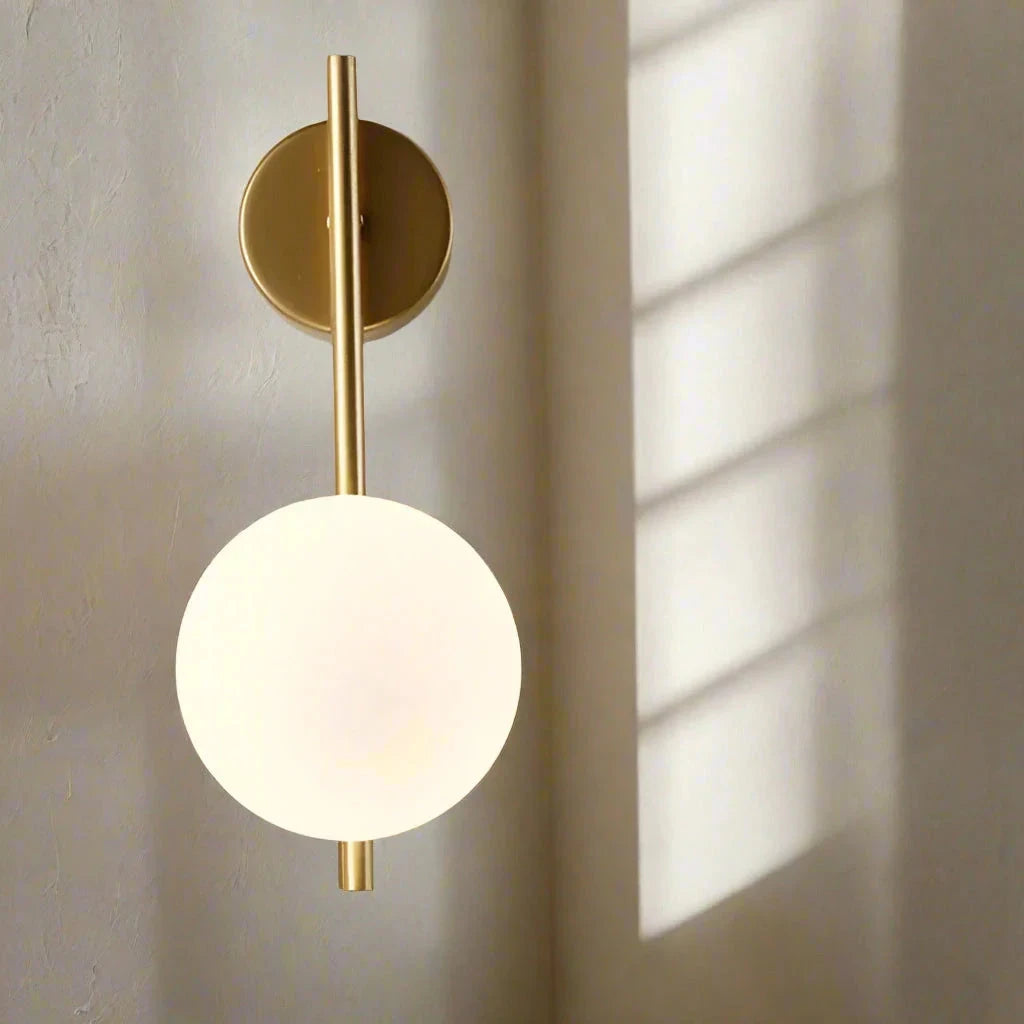 Applique murale minimaliste fine de salon Doré / Blanc chaud (3000K) Maison de la Lumière
