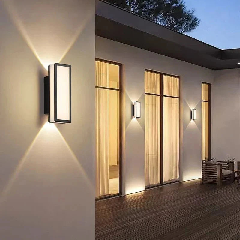 Applique murale moderne d'extérieur LED Maison de la Lumière