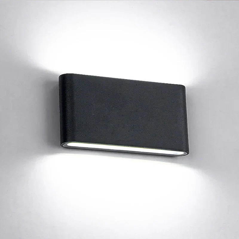 Applique murale waterproof minimaliste et moderne Noir / 11.5cm x 9cm x 3cm / Blanc froid (5500-7000K) Mon Luminaire™