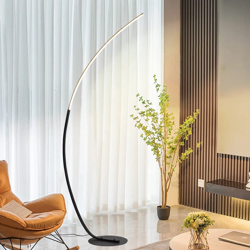 Lampadaire chic et moderne LED de salon Maison de la Lumière