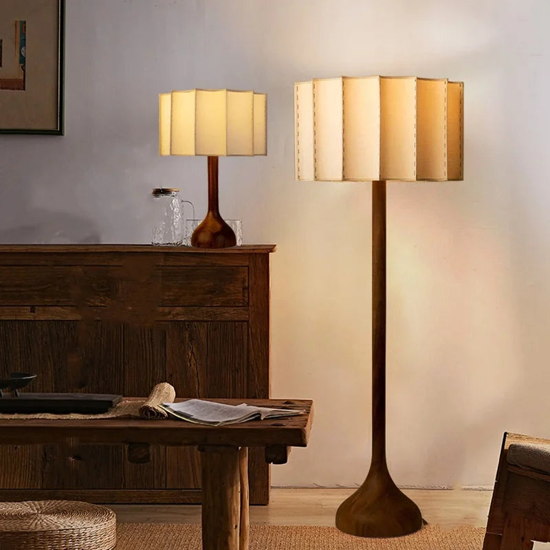 Lampadaire contemporain bois plissé Maison de la Lumière