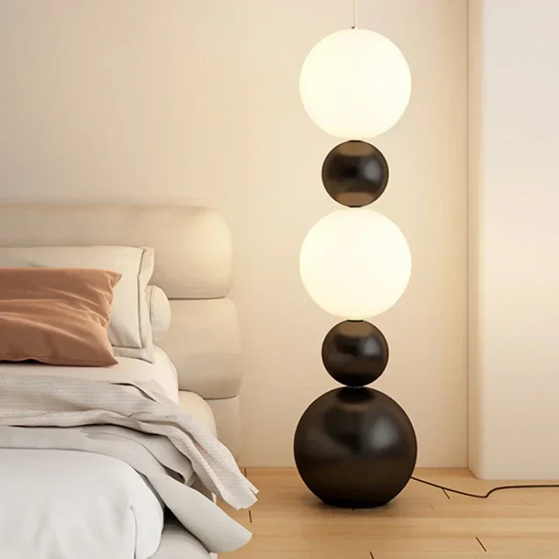 Lampadaire salon design globes empilés Maison de la Lumière