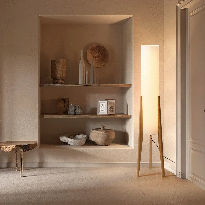 Lampadaire scandinave tripode bois & tissu Maison de la Lumière