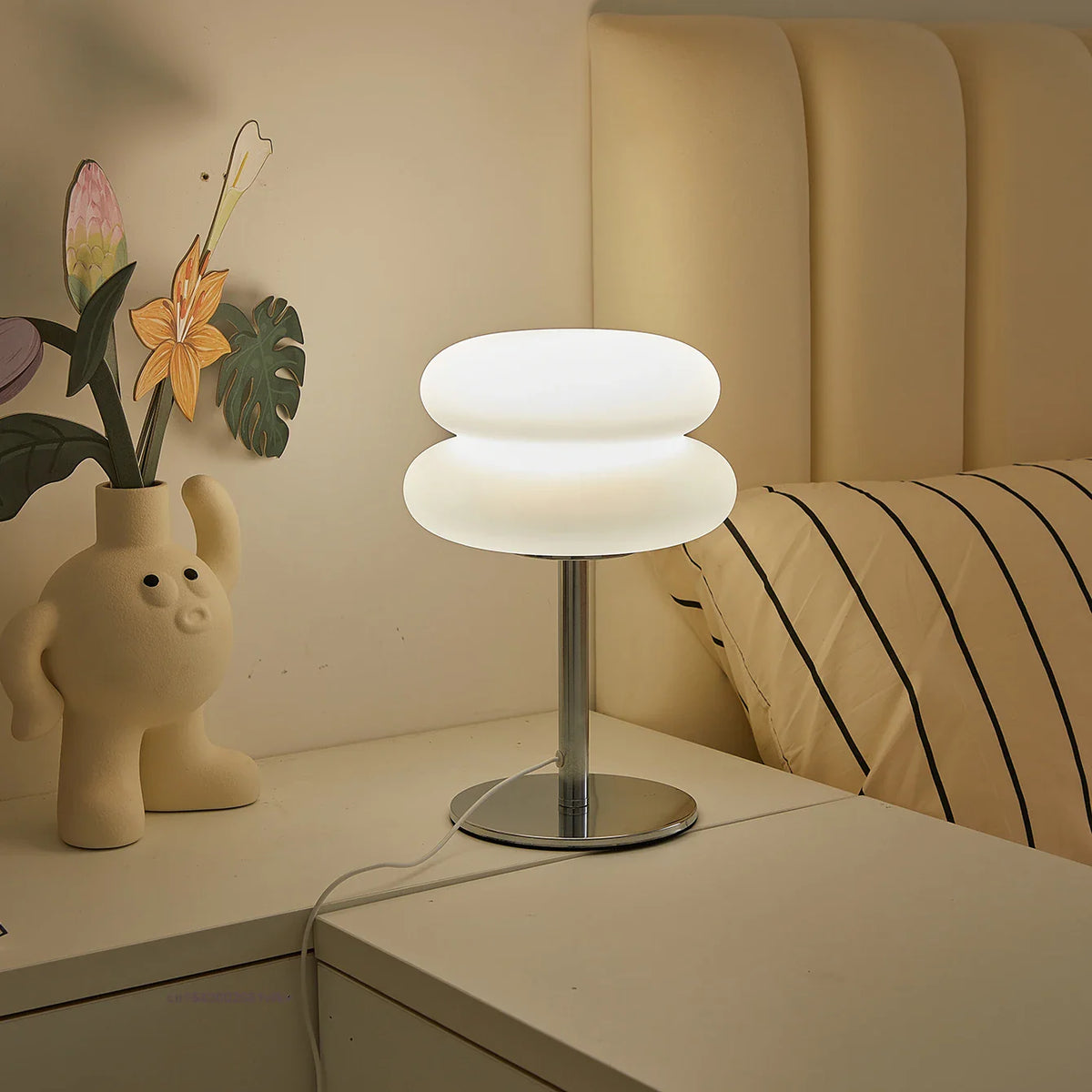 Lampe de chevet design LED Maison de la Lumière