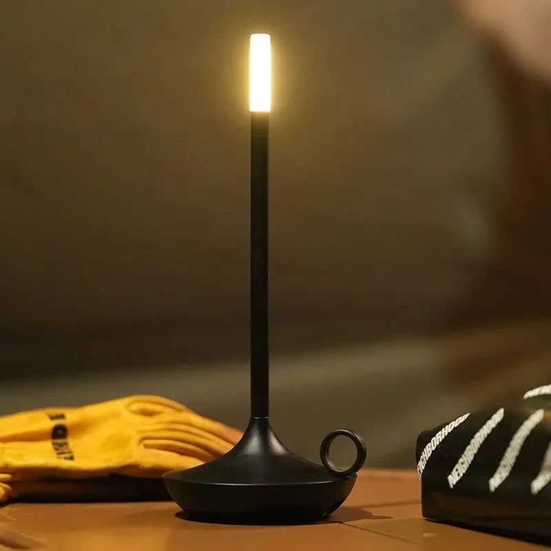 Lampe de table LED candle design argentée Mon Luminaire™