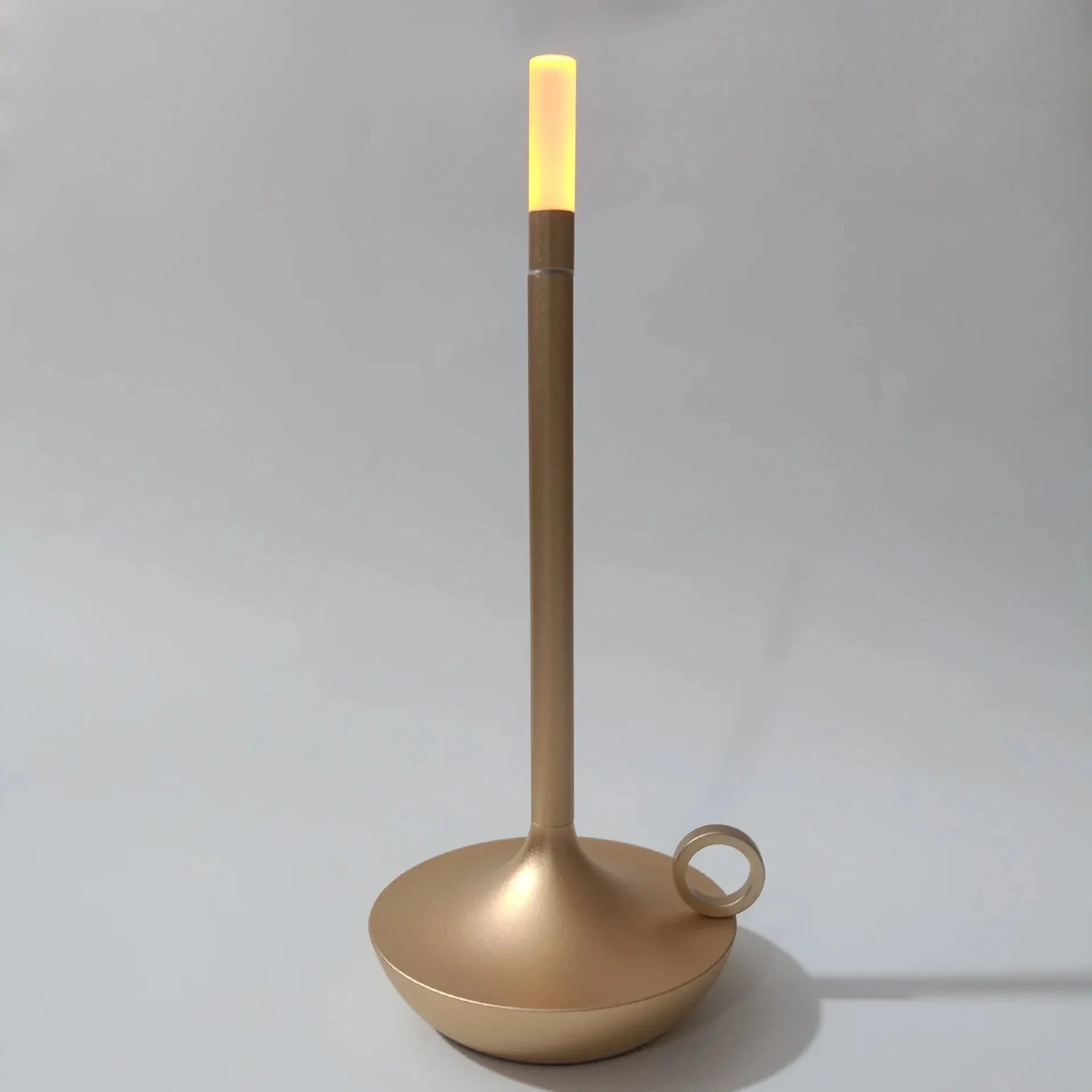 Lampe de table LED candle design dorée Mon Luminaire™