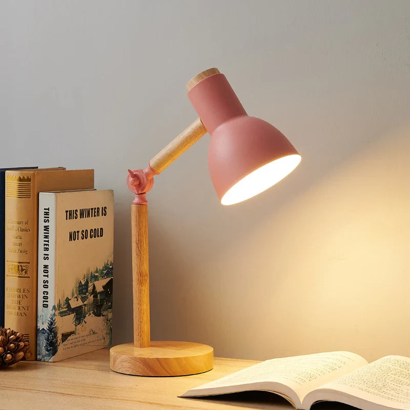 Lampe de table scandinave en bois moderne Rose Maison de la Lumière