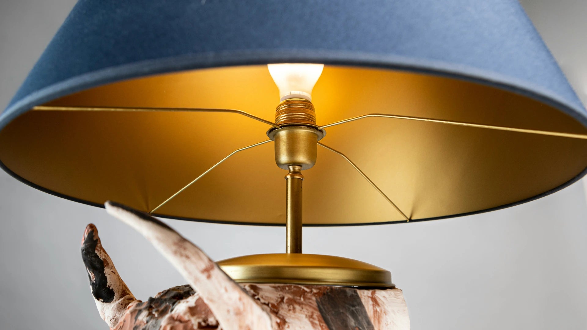 Maison de la lumière lampe à poser doré et bleue