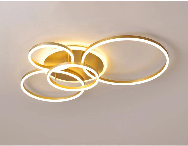 Plafonnier scandinave doré LED 5 cercles Maison de la Lumière