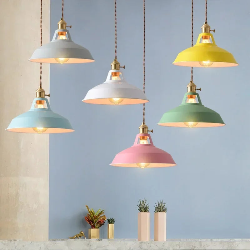 Suspension style rétro industrielle colorée Mon Luminaire™