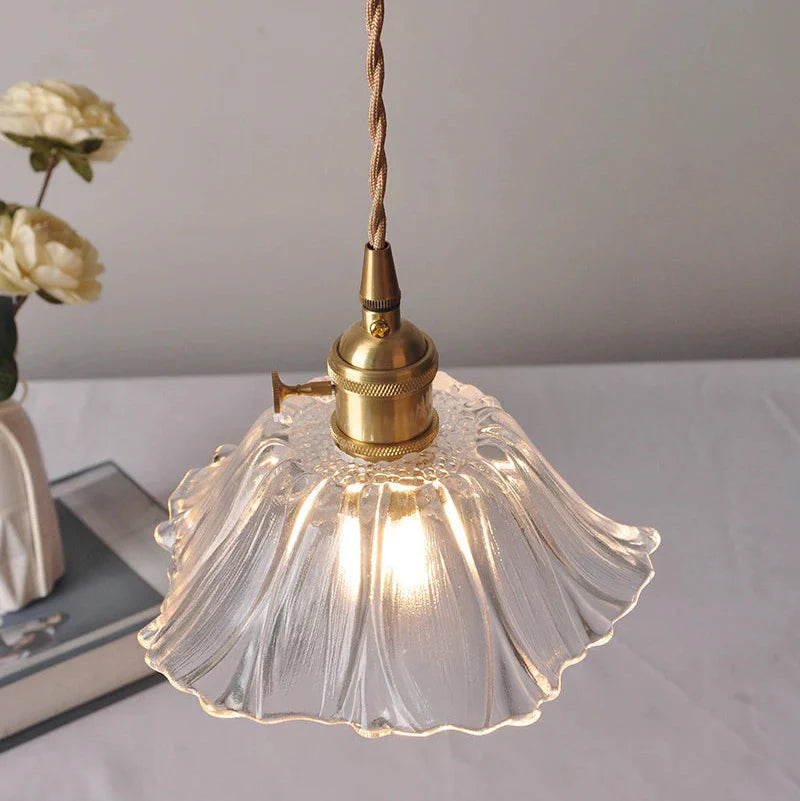 Suspensions vintage fleur en verre Maison de la Lumière